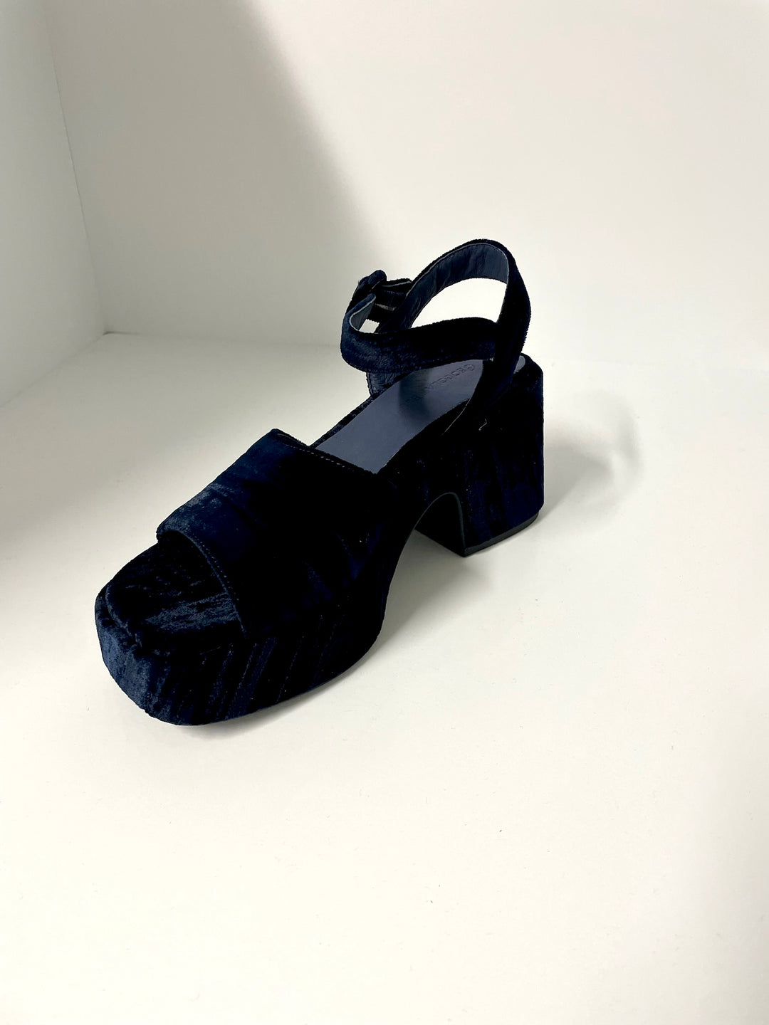 Helga Shoe