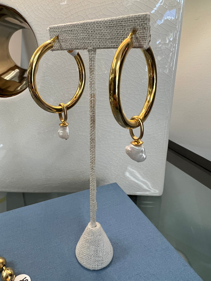 Large Baroque hoop drop