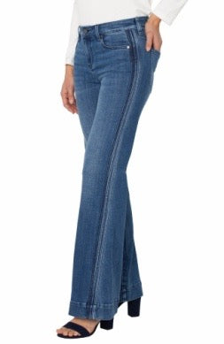 Hannah 32" Self-Trim Flare Jean