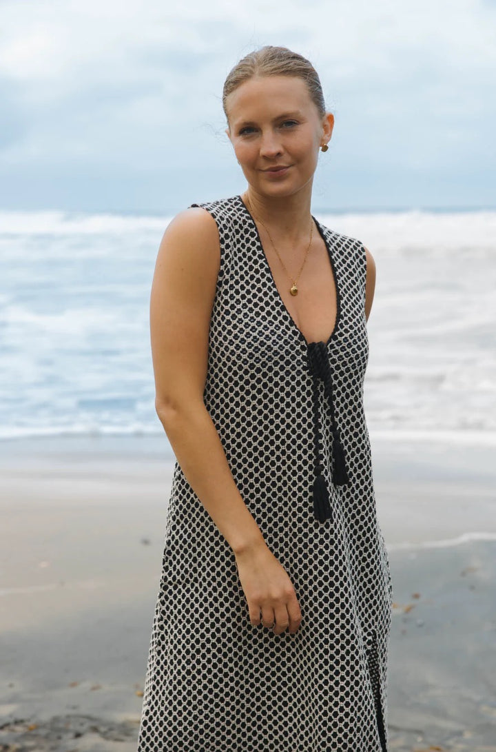 Sorrento Black & Ivory Coverup