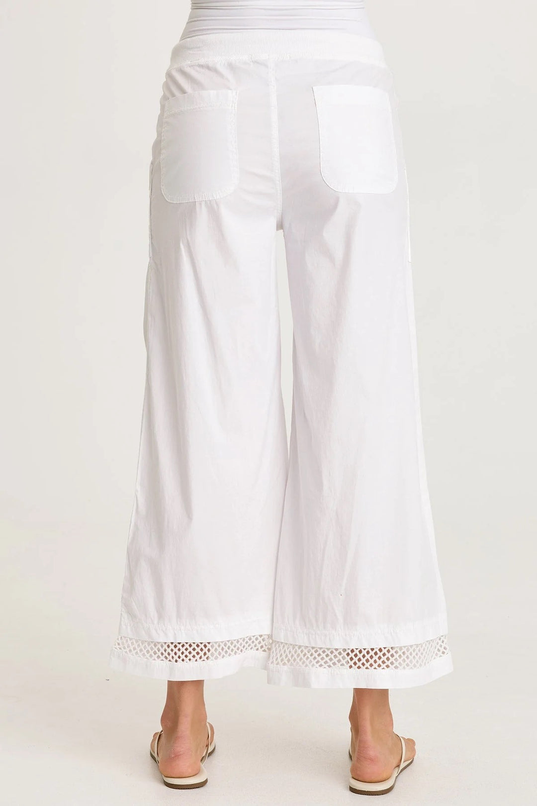 XCVI Roel Crop Pant, stylish casual bottoms in lightweight fabric, shown in a relaxed fit with side pockets and cropped length.