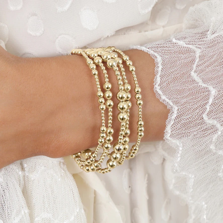 Enewton Joy Gold 4mm bracelet showing a close-up of the gold chain with a smooth, polished finish.