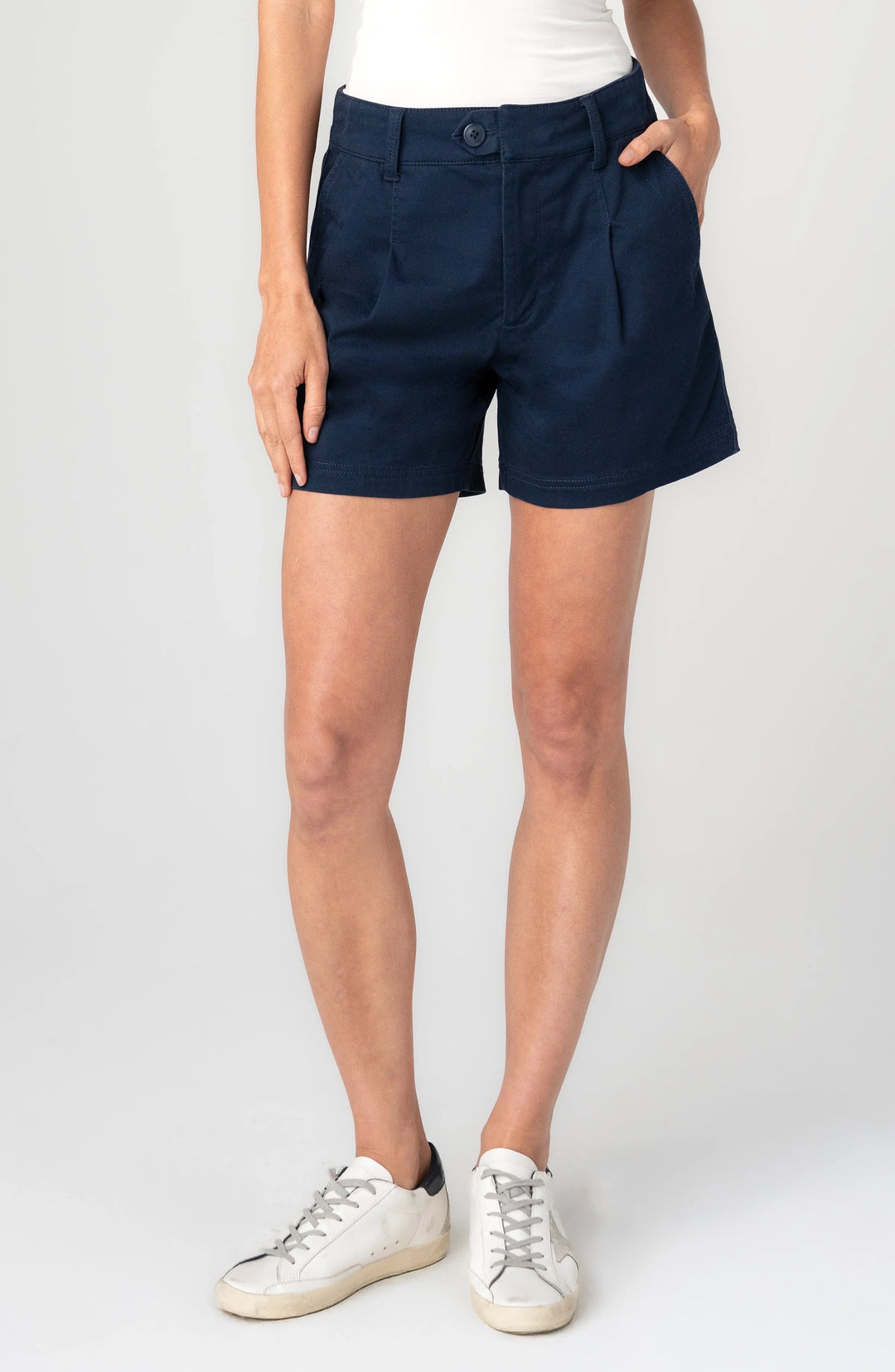 Liverpool Jeans pleated 5-inch trouser shorts for women, stylish and comfortable woven bottoms with a tailored fit.