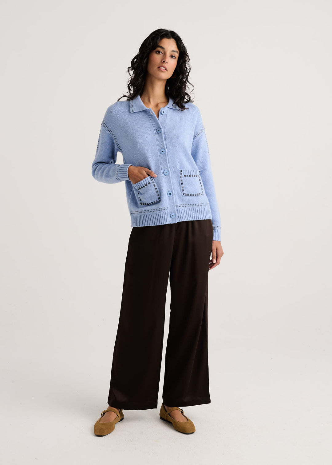 Zaket & Plover tailored sweater jacket in mist color, showing a close-up of the soft fabric and classic fit, perfect for casual wear