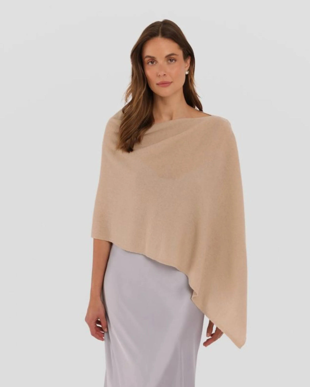 Alashan Cashmere top, soft and luxurious cashmere topper with a smooth, cozy texture, perfect for layering or adding warmth.