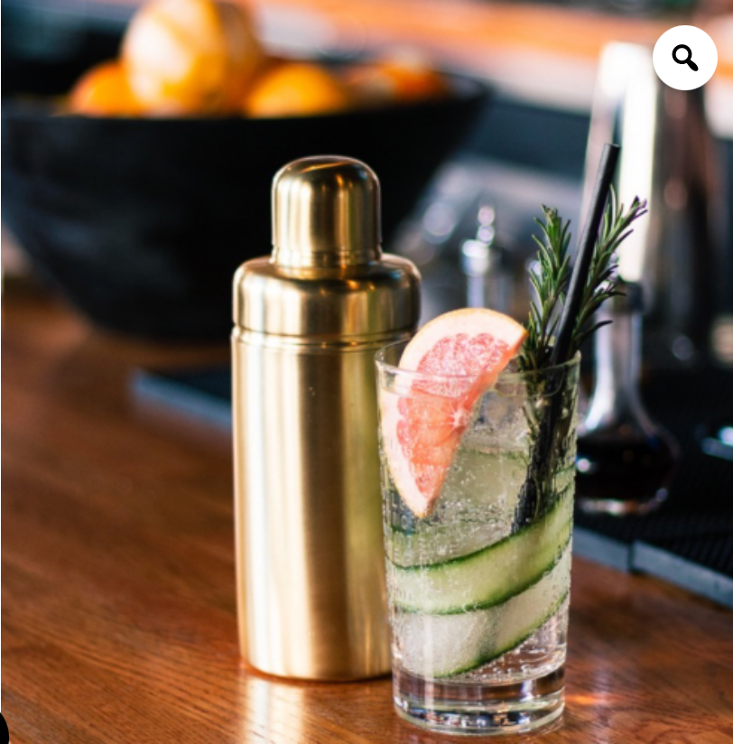 Be Home Verona cocktail shaker for home bar, stainless steel with a sleek design and secure lid for mixing drinks.