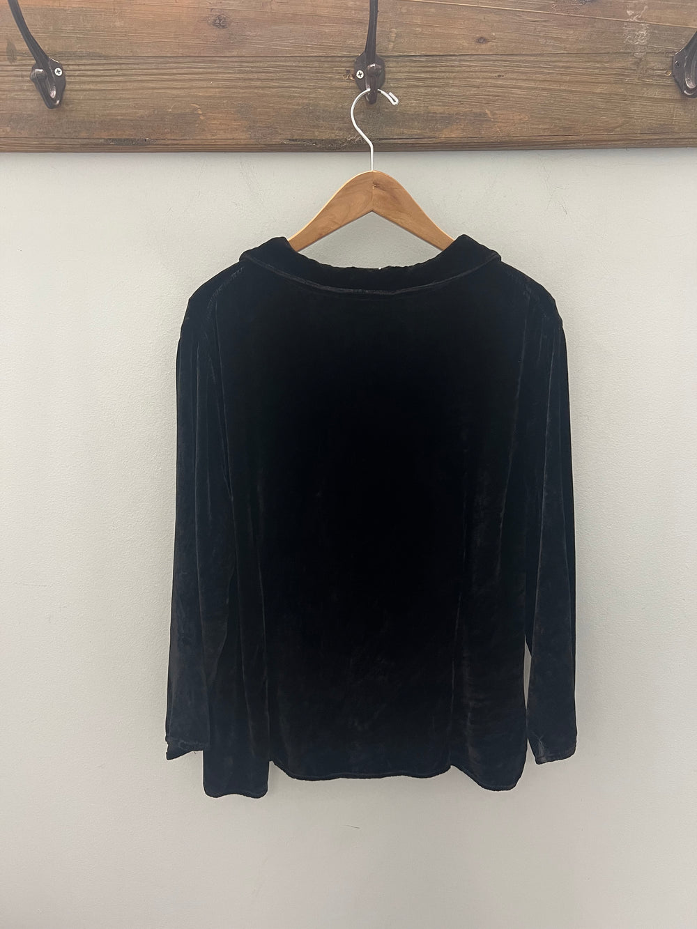 Cpshades velvet jacket for women, stylish tops with a smooth, plush velvet texture and a modern fit, shown on a model.