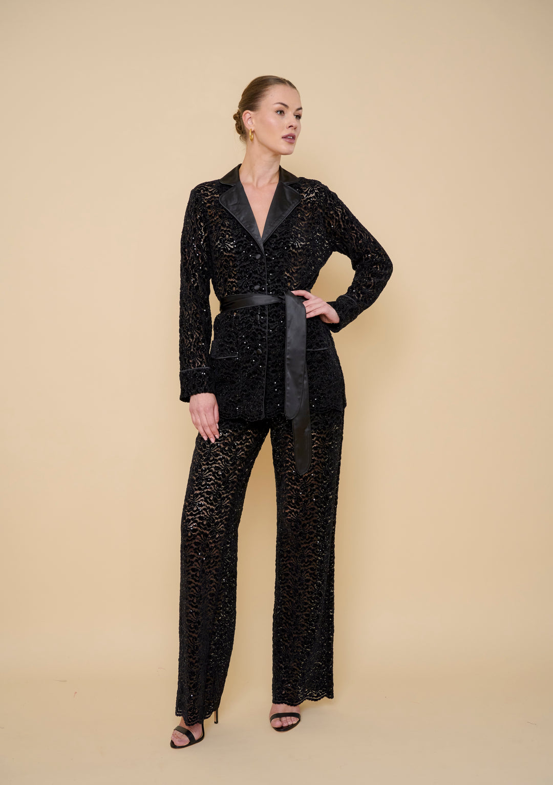 Flora Bea Laylie Onyx Pants, stylish black bottoms with a tailored fit, displayed on a neutral background.