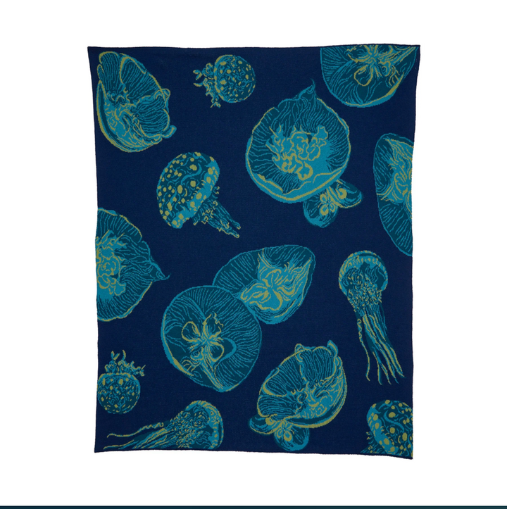 In2Green Jellyfish Eco Blanket featuring a colorful jellyfish pattern, soft and cozy home bedding accessory.