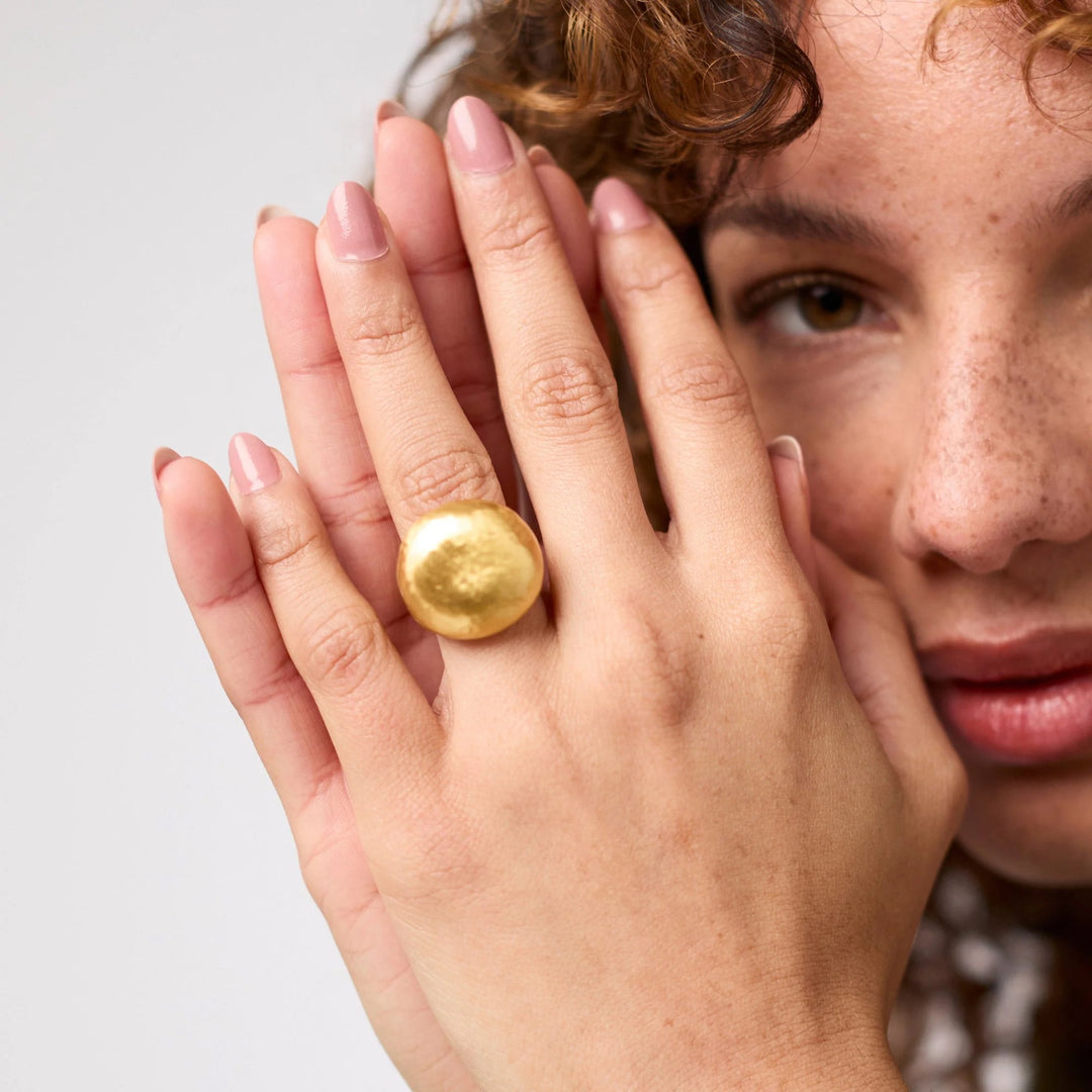 Julie Vos Solara ring, elegant gold-tone accessories featuring a sleek band with intricate design details.
