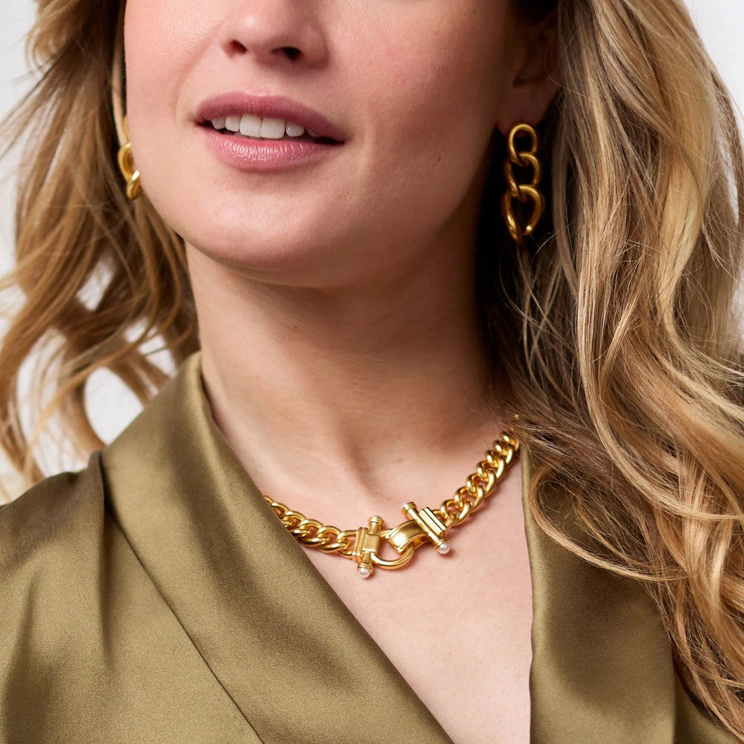 Julie Vos Dolce Demi Link Necklace, elegant accessories with interconnected links, showcasing sophisticated jewelry design.