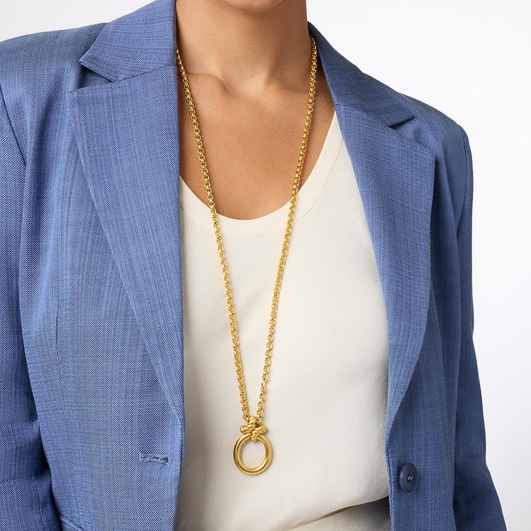 Julie Vos Nassau Pendant accessory featuring a delicate gold chain and elegant pendant design.