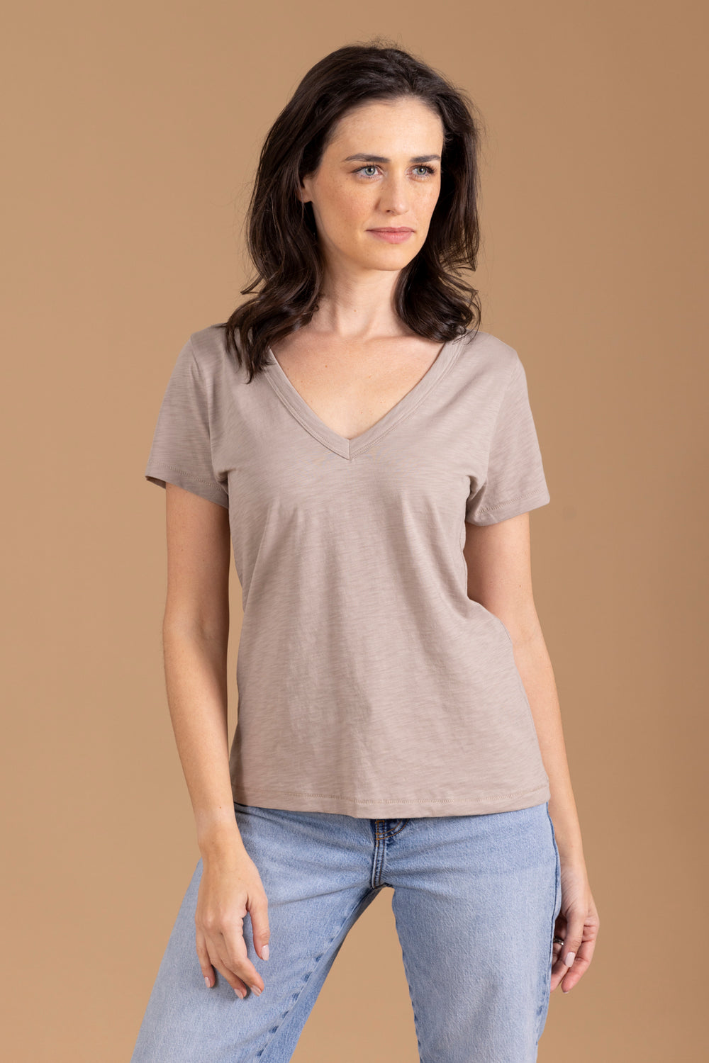 Le Marais Savannah Tee, casual tops in soft fabric with a relaxed fit, displayed on a neutral background.