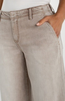 Liverpool Jeans Weekender 26-inch wide-leg denim jeans, showcasing their relaxed fit and stylish bottoms design.