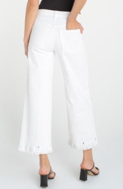 Liverpool Jeans Stripe 26-inch embroidered hem denim bottoms featuring stylish stitched details and a classic fit.