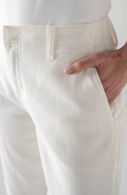Liverpool Jeans Weekender 11" relaxed shorts for women, featuring casual denim bottoms with a comfortable fit.
