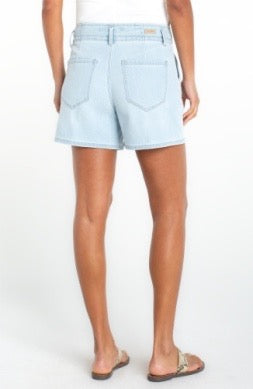 Liverpool Jeans tie front 5-inch pleat shorts, stylish casual bottoms with pleated design and tie waist detail.