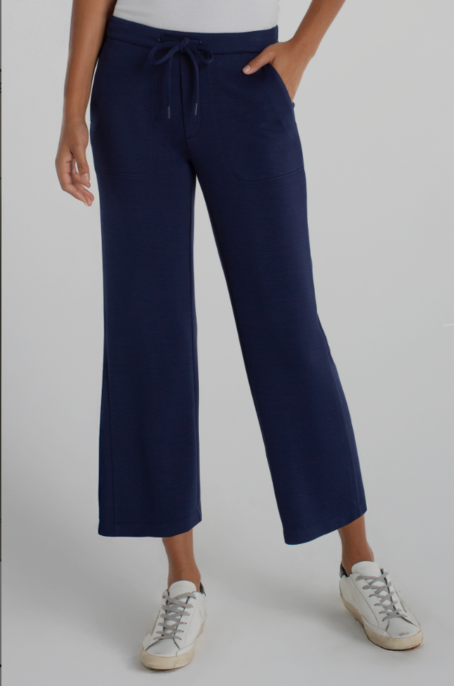 Liverpool Jeans wide leg crop trouser, stylish bottoms with a relaxed fit, showcasing the lightweight fabric and modern design.