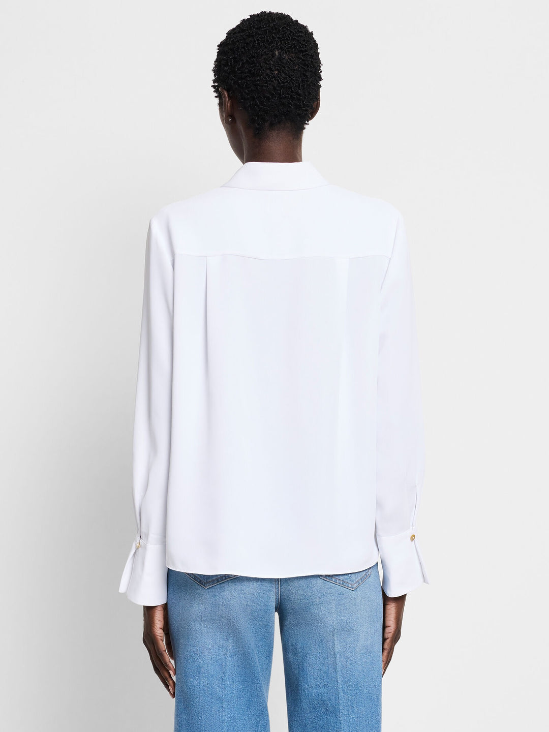 White Nic & Zoe Easy Popover Shirt, stylish women's tops with a relaxed fit and lightweight fabric, shown on a model.