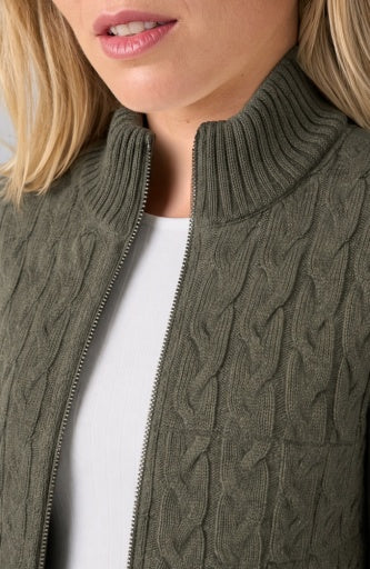 Liverpool Jeans long sleeve quilted sweater jacket with zip front, stylish and warm top for casual wear.