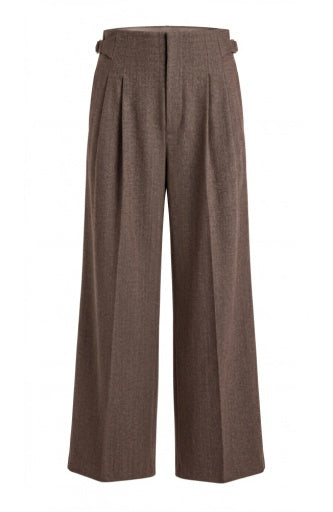 Liverpool Jeans high rise pleated wide-leg trousers with 31-inch inseam, showcasing stylish, flowing leg design and tailored fit.