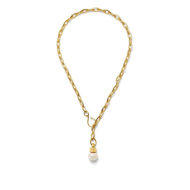 Catherine Canino Simply Golden Chic accessories featuring elegant gold-toned jewelry and stylish fashion accents.